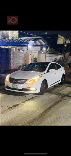 هيونداي أزيرا
